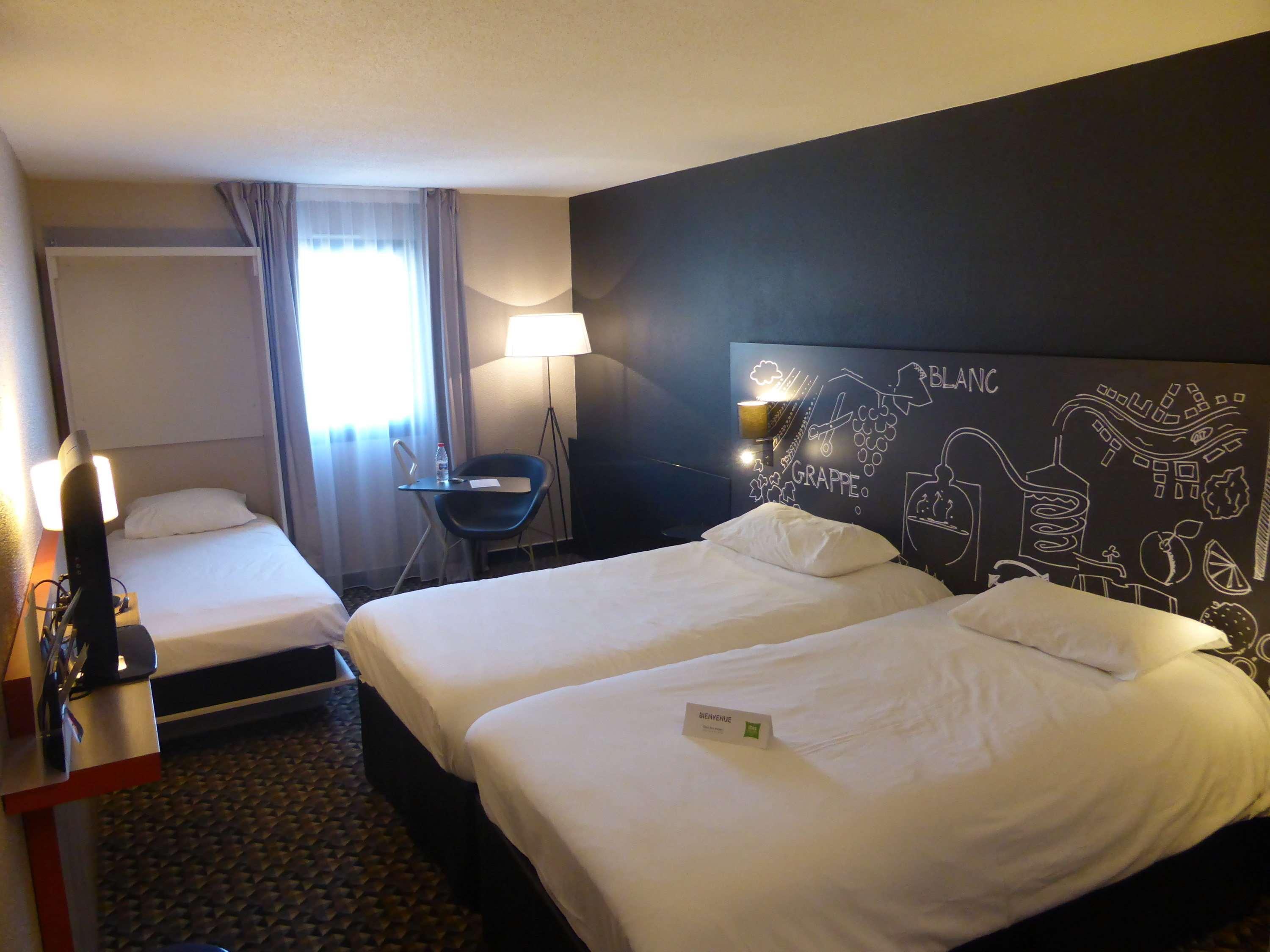 Ibis Styles Cognac Châteaubernard Exterior foto