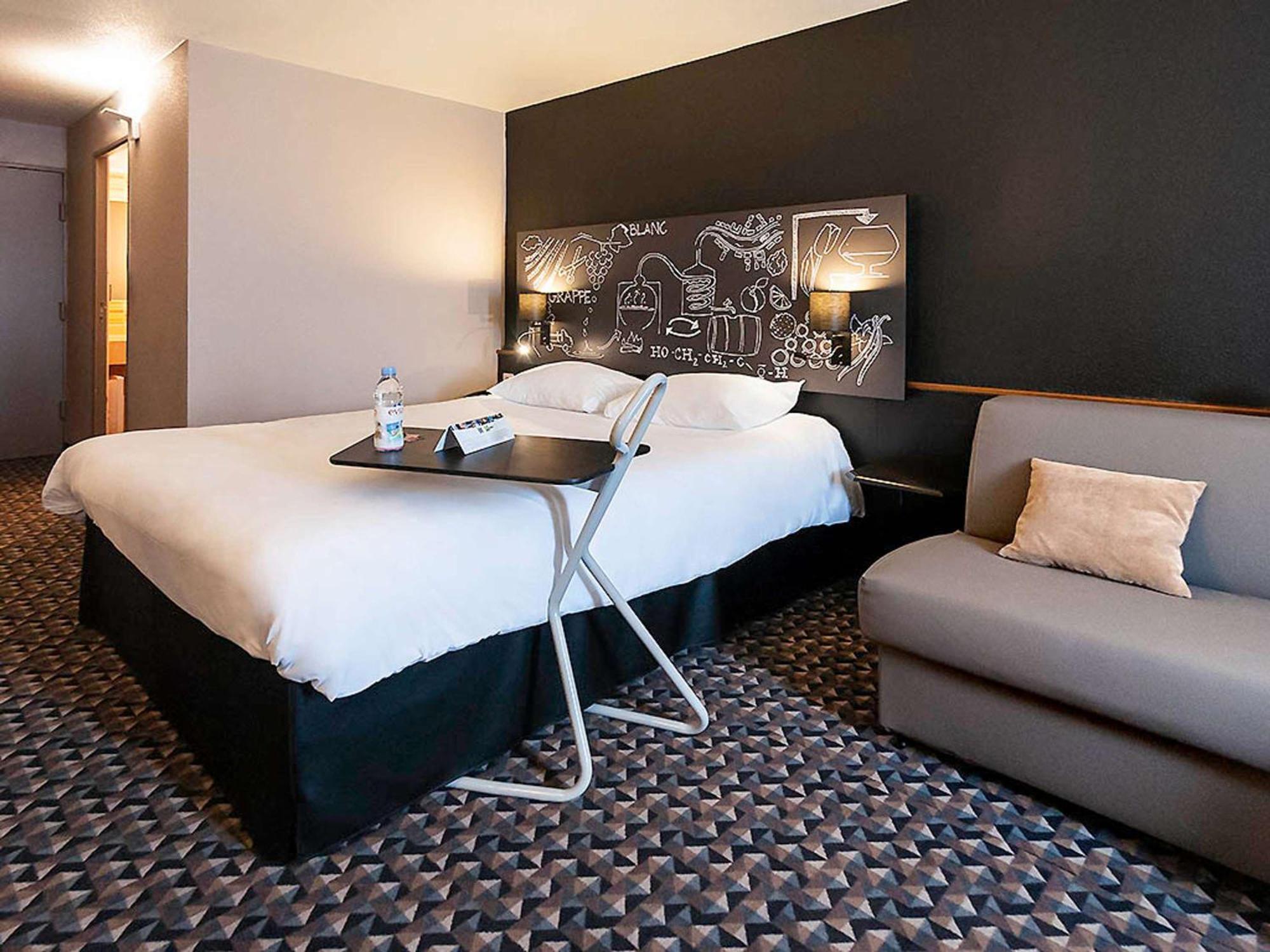 Ibis Styles Cognac Châteaubernard Exterior foto