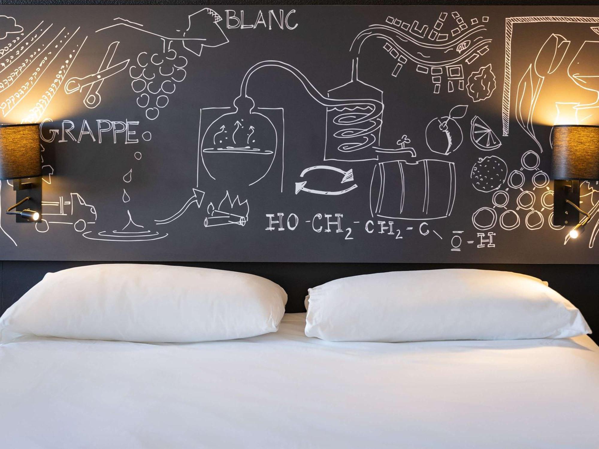Ibis Styles Cognac Châteaubernard Exterior foto